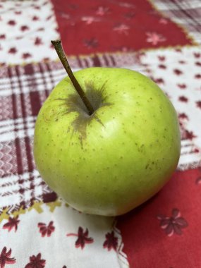 Elma, yeşil, masa, mutfak, yemek, yemek, botanik, organik, vegan, vegan, sağlık, uzun yaşam, vitaminler, yemek, yemek, yemek, yemek, lezzetli, aşk, yaşam, meyve, sebze.