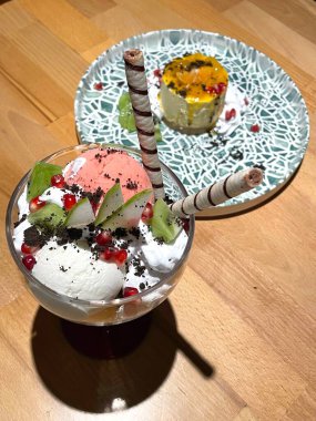 Elmalı turta, tatlı, puding, jöle, jelatin, cheesecake, portakal, hamur işleri, meyve, krema, dondurma, masa, tatlı, şeker, tabak, yemek, aşk, aşk