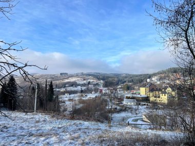 Dağlar, Boryslav, Skhidnytsia, sanatoryum, maden suları, bahar, tedavi, doğa, kış, gökyüzü, Karpatlar, yürüyüş, Prykarpattia, güzel, sessizlik, soğuk, temiz hava, Ukrayna, Ukrayna, aşk, hayat, yol 