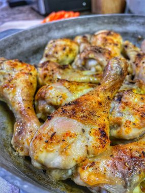 Tavuk, but, tavuk budu, tavuk eti, fırın, kızartma tavası, yemek, lezzetli, mayonez, baharatlar, tuz, mutfak, aşçılık, aşk, protein, bon iştah, masa.