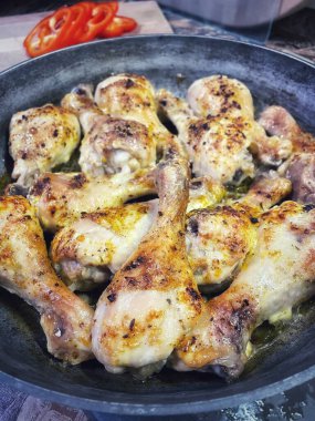 Tavuk, but, tavuk budu, tavuk eti, fırın, kızartma tavası, yemek, lezzetli, mayonez, baharatlar, tuz, mutfak, aşçılık, aşk, protein, bon iştah, masa.