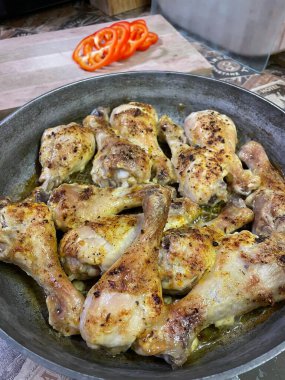 Tavuk, but, tavuk budu, tavuk eti, fırın, kızartma tavası, yemek, lezzetli, mayonez, baharatlar, tuz, mutfak, aşçılık, aşk, protein, bon iştah, masa.