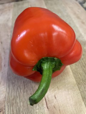 Kırmızı tatlı dolma biber, sebze, sebze, vitaminler, parlak, yemek, kesim, sulu, olgun, aşçı, masa, aşk hayatı..