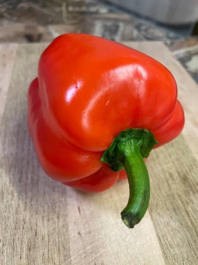 Kırmızı tatlı dolma biber, sebze, sebze, vitaminler, parlak, yemek, kesim, sulu, olgun, aşçı, masa, aşk hayatı..