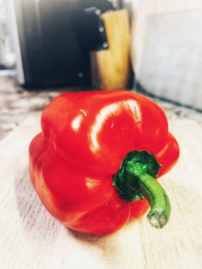 Kırmızı tatlı dolma biber, sebze, sebze, vitaminler, parlak, yemek, kesim, sulu, olgun, aşçı, masa, aşk hayatı..