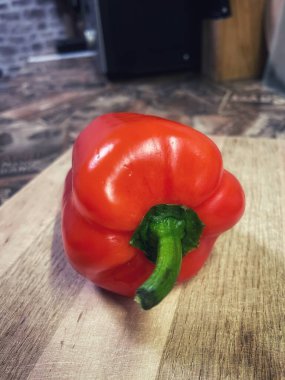 Kırmızı tatlı dolma biber, sebze, sebze, vitaminler, parlak, yemek, kesim, sulu, olgun, aşçı, masa, aşk hayatı..