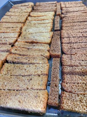 Kurutulmuş tahıl, çavdar, buğday, mısır gevreği, kraker, yiyecek, un, masa, tabak, mutfak, Ukrayna, Ukrayna, lezzetli, yenilebilir, aşk, hayat.