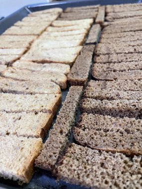 Kurutulmuş tahıl, çavdar, buğday, mısır gevreği, kraker, yiyecek, un, masa, tabak, mutfak, Ukrayna, Ukrayna, lezzetli, yenilebilir, aşk, hayat.