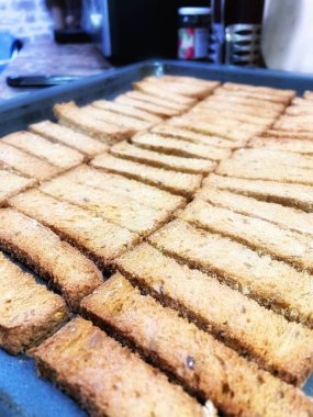 Kurutulmuş tahıl, çavdar, buğday, mısır gevreği, kraker, yiyecek, un, masa, tabak, mutfak, Ukrayna, Ukrayna, lezzetli, yenilebilir, aşk, hayat.