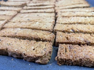 Kurutulmuş tahıl, çavdar, buğday, mısır gevreği, kraker, yiyecek, un, masa, tabak, mutfak, Ukrayna, Ukrayna, lezzetli, yenilebilir, aşk, hayat.