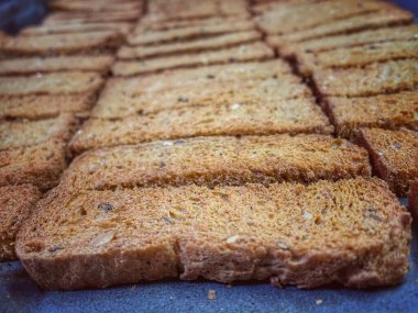 Kurutulmuş tahıl, çavdar, buğday, mısır gevreği, kraker, yiyecek, un, masa, tabak, mutfak, Ukrayna, Ukrayna, lezzetli, yenilebilir, aşk, hayat.