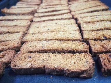 Kurutulmuş tahıl, çavdar, buğday, mısır gevreği, kraker, yiyecek, un, masa, tabak, mutfak, Ukrayna, Ukrayna, lezzetli, yenilebilir, aşk, hayat.