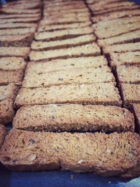 Kurutulmuş tahıl, çavdar, buğday, mısır gevreği, kraker, yiyecek, un, masa, tabak, mutfak, Ukrayna, Ukrayna, lezzetli, yenilebilir, aşk, hayat.