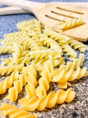 Makarna, spiral, spiraller, erişte, spagetti, koni, makarna, un, aşçı, masa, mutfak, yemek, yemek, iştah, iştah, iştah, iştah, aşçılık, organik, vegan, sağlıklı, lezzetli, aşk, hayat.