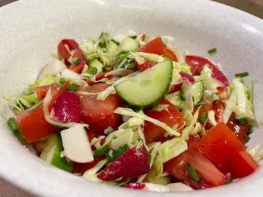 Salata, sebze, vitamin, kâse, mutfak, yemek, yemek, salatalık, domates, biber, turp, lahana, yağ.