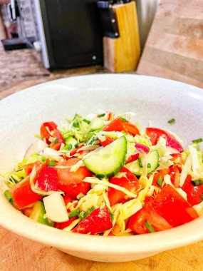 Salata, sebze, vitamin, kâse, mutfak, yemek, yemek, salatalık, domates, biber, turp, lahana, yağ.