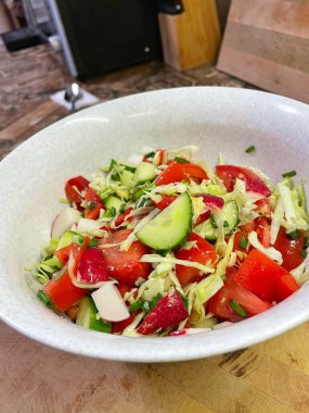 Salata, sebze, vitamin, kâse, mutfak, yemek, yemek, salatalık, domates, biber, turp, lahana, yağ.