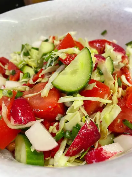 Salata, sebze, vitamin, kâse, mutfak, yemek, yemek, salatalık, domates, biber, turp, lahana, yağ.