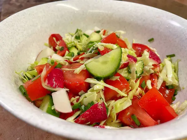 Salata, sebze, vitamin, kâse, mutfak, yemek, yemek, salatalık, domates, biber, turp, lahana, yağ.