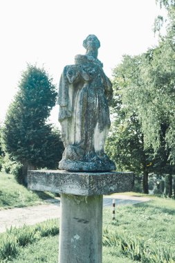 Ukrayna kültürü, yolculuk, turizm, tarih, seyahat, doğa, yaz, pitoresk doğa, yeşillik, gökyüzü, Batı Ukrayna, mimari 