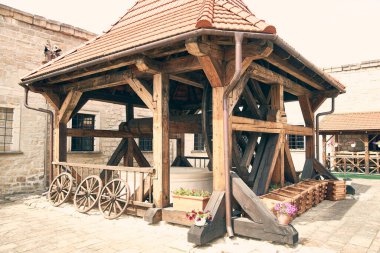 Ukrayna kültürü, yolculuk, turizm, tarih, seyahat, doğa, yaz, pitoresk doğa, yeşillik, gökyüzü, Batı Ukrayna, mimari 