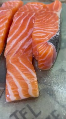 Taze kırmızı balık, somon, deniz ürünleri, sağlıklı yiyecekler, omega