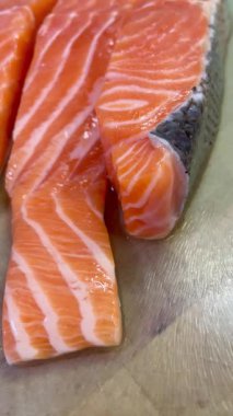 Taze kırmızı balık, somon, deniz ürünleri, sağlıklı yiyecekler, omega