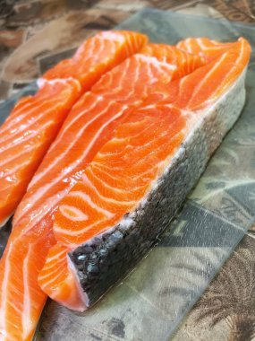 Taze kırmızı balık, somon, deniz ürünleri, sağlıklı yiyecekler, omega