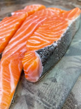 Taze kırmızı balık, somon, deniz ürünleri, sağlıklı yiyecekler, omega