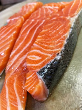 Taze kırmızı balık, somon, deniz ürünleri, sağlıklı yiyecekler, omega