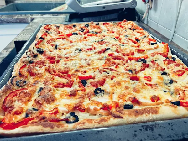 Pizza, pizza, domatesli pizza, mozzarella, peynir.