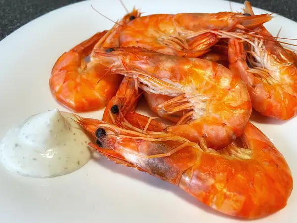 İştah açıcı kral karidesleri, karides, deniz ürünleri.