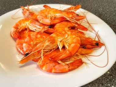 İştah açıcı kral karidesleri, karides, deniz ürünleri.