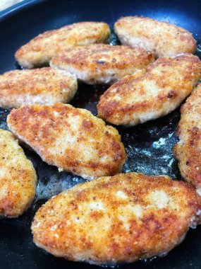 İştah, pirzola, köfte tavada kızartılır.