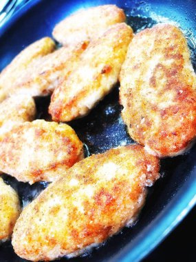 İştah, pirzola, köfte tavada kızartılır.