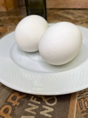 Tavuk yumurtalı beyaz tabak, protein. 