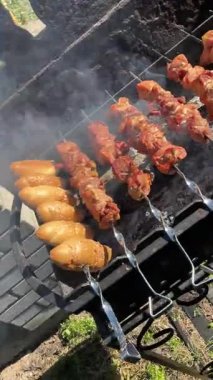 Açık havada ateşte ızgara et, yakın, bbq, barbekü 