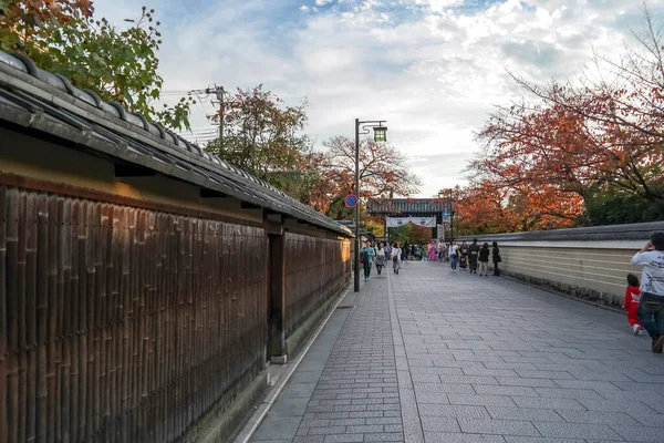 Japão 2015 Nov Gion Distrito Gueixa Kyoto Machiya Madeira Moradias — Fotografia de Stock