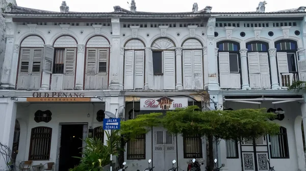 槟城2018年10月15日 旧槟城宾馆旧楼 著名的皮农 佩兰那肯大厦 乔治城旅舍 — 图库照片