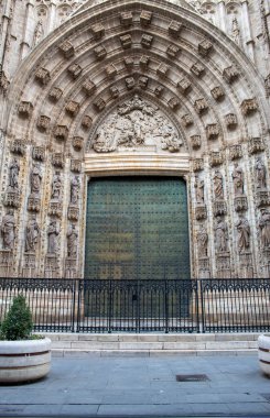 Un paseo por algunos de los lugares y monumentos mas iconicos de Sevilla