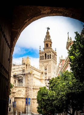 Un paseo por algunos de los lugares y monumentos mas iconicos de Sevilla