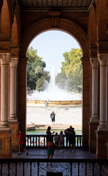 Un paseo por algunos de los lugares y monumentos mas iconicos de Sevilla