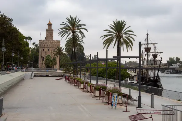 Un paseo por algunos de los lugares y monumentos mas iconicos de Sevilla