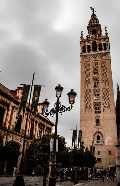 Un paseo por algunos de los lugares y monumentos mas iconicos de Sevilla