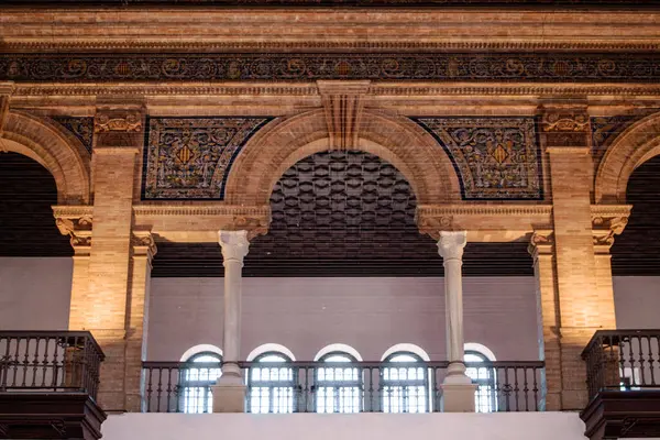 Un paseo por algunos de los lugares y monumentos mas iconicos de Sevilla