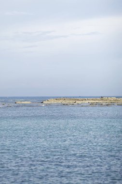 Akdeniz kıyıları.