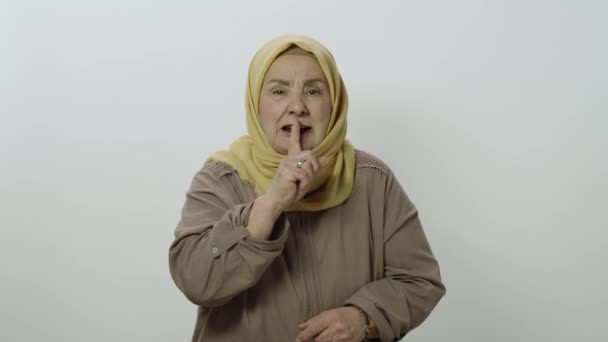 Elderly Hijab Woman Studio Isolated White Background Elderly Woman Wearing — Stock Video