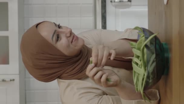 Woman Hijab Watching Recipe Funny Video Tablet Computer While Preparing — Stock videók