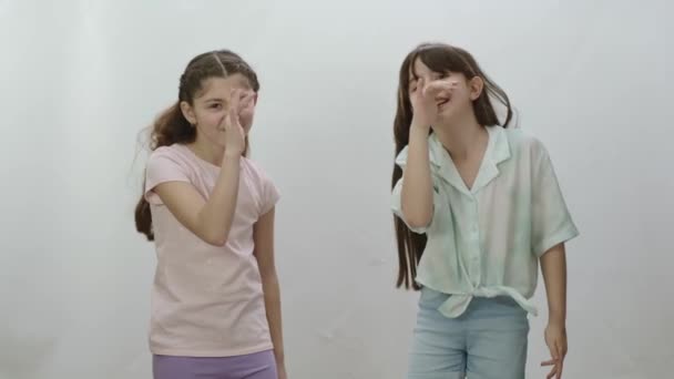 Girlfriends Who Love Each Other Very Much Making Fun Each — Stock Video