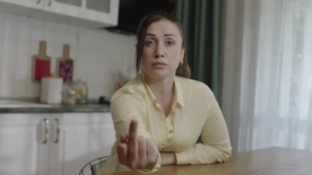 Young Woman Showing Middle Finger Angry Disobedient Bad Behavior Kitchen — Video Stock